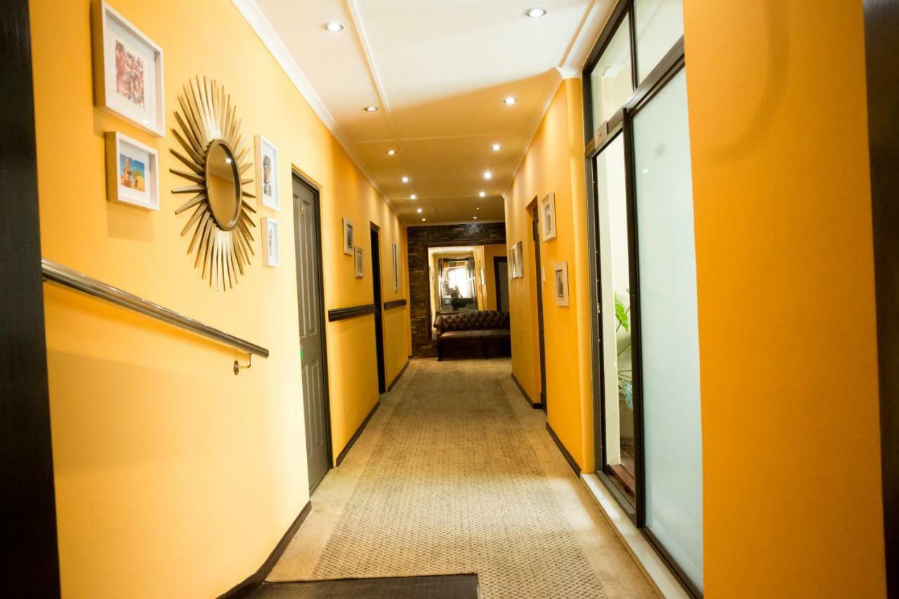 A-Z Boutique Guesthouse Windhoek Exterior photo
