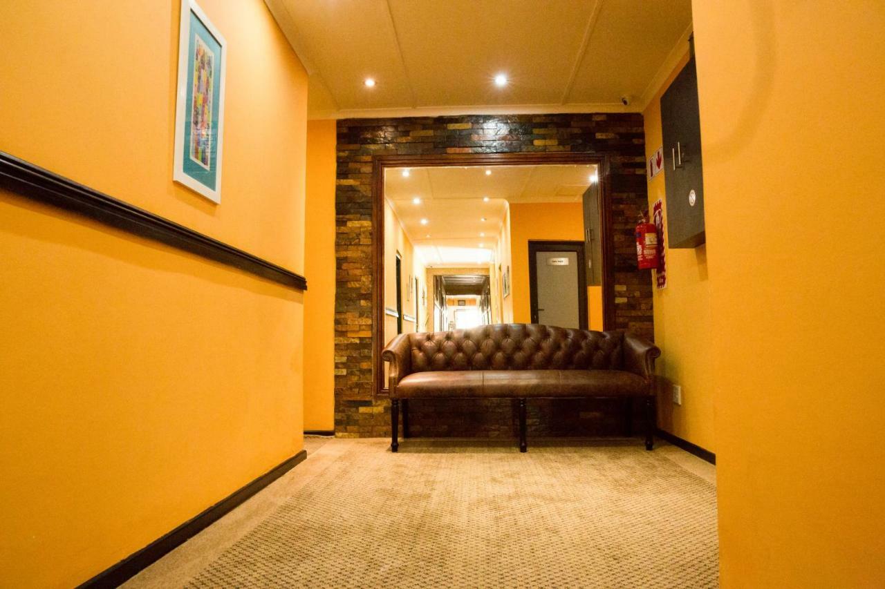 A-Z Boutique Guesthouse Windhoek Exterior photo